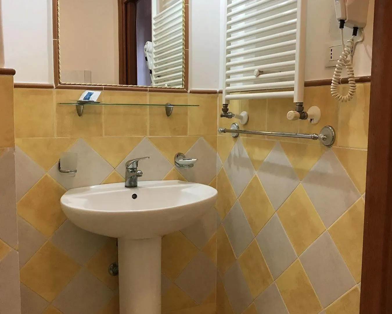 Apartment In パレルモ 0*,  イタリア