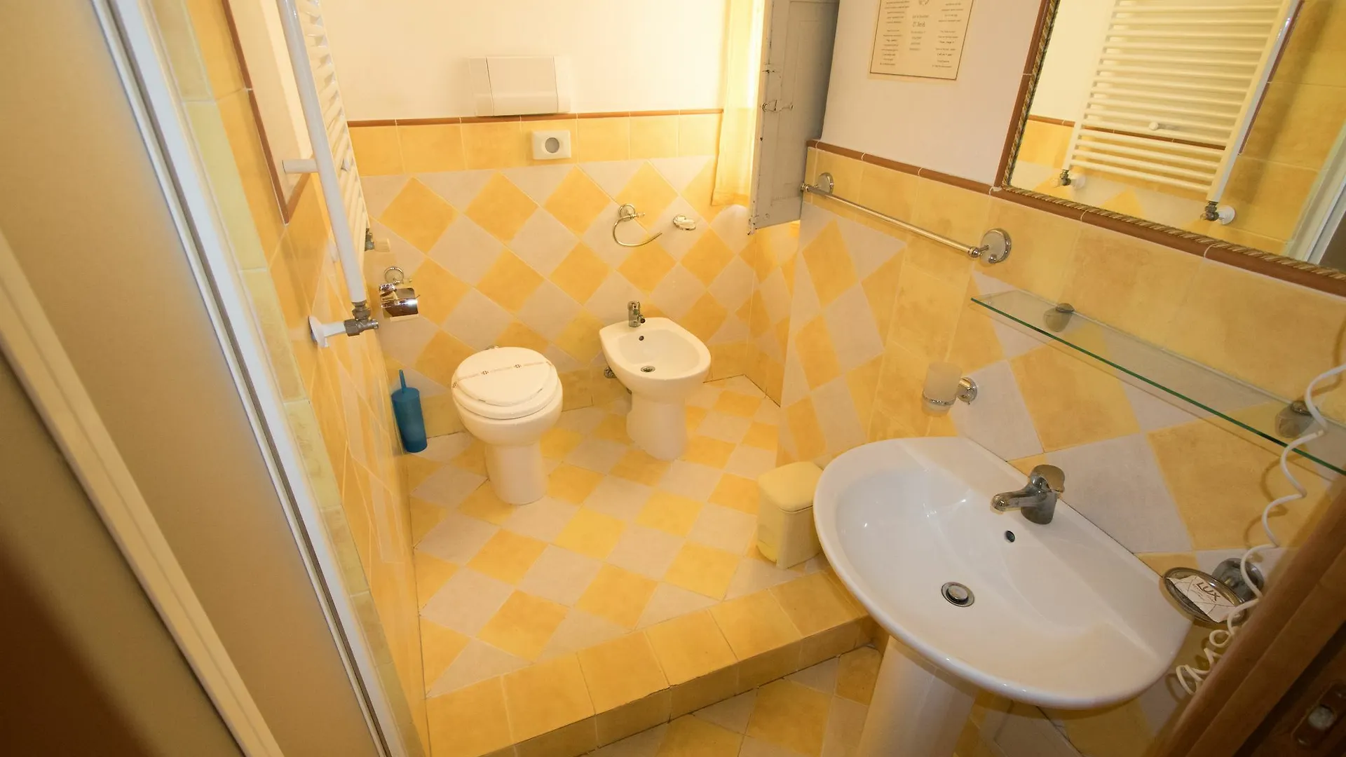 Rum i privatbostad Apartment In Palermo